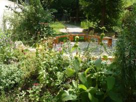 Besuch bei den Apian-Bienen