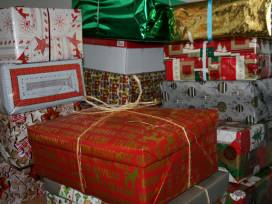 Weihnachtspäckchen für Kinder in Not