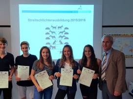 Neu ausgebildete Streitschlichter am Apian