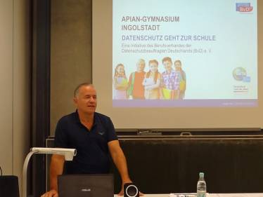 Datenschutz geht zur Schule