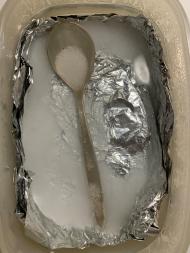 Abb. 4: Silberlöffel nach der Reinigung (Salz, Alufolie, heißes Wasser)