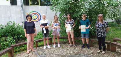 Die Sieger*innen beim Französisch-Vorlesewettbewerb und Textverständnisquiz