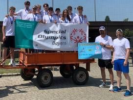 Apian spendet an Special Olympics Bayern