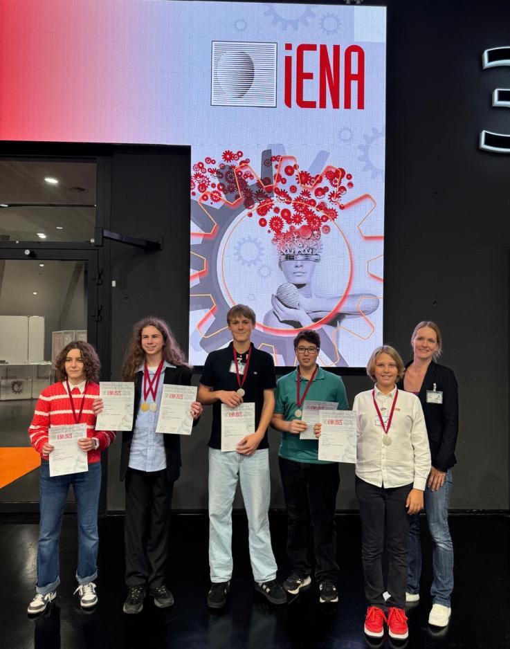 Medallien des Erfinderclub bei der iENA 2025
