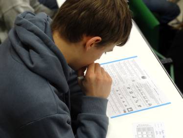 Nicht nur etwas für „Mathe-Nerds“… Känguru-Wettbewerb am Apian-Gymnasium
