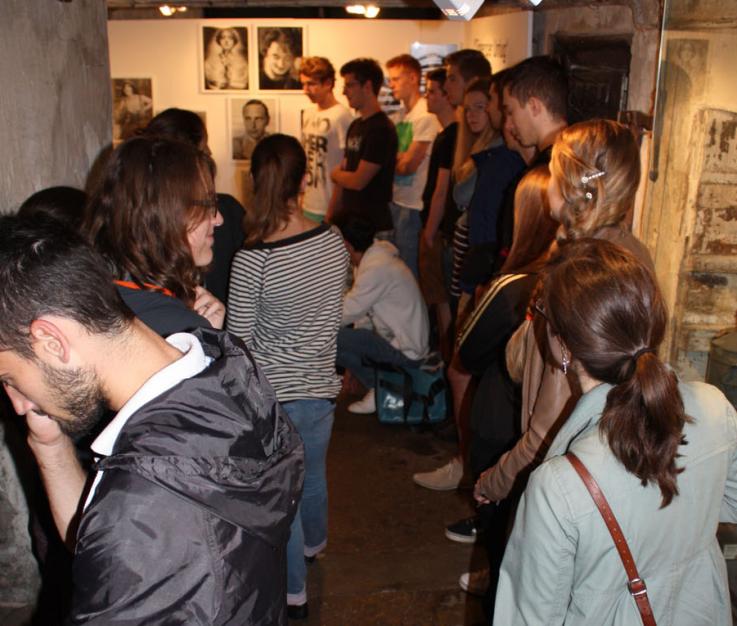 Deutschkurs besucht Ausstellung im Fleißerhaus.